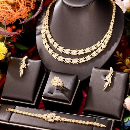 GODKI Necklaces