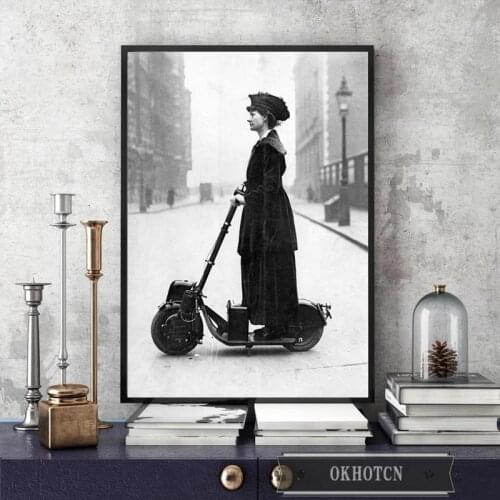 1916 Scooter Woman Posters and Prints Wall Art Canvas Painting Nordic Vintage Picture for Living Room Salon Decoration