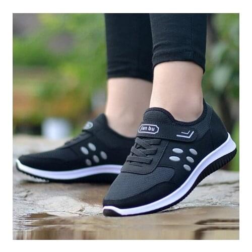 2020 new leisure flat for Women Outdoor Mesh Solid Color Sports woman Shoes Breathable Shoes Sneakers