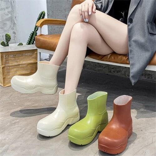2021 New Round Head Ladies Rain Boots Thick-soled Increased Womens Boots Fashionable Comfortable All-match Womens Boots Shoes