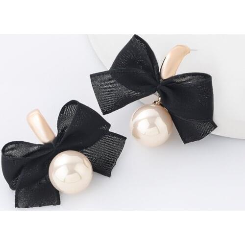 2021 New Metal Fabric Bow Imitation Pearl Earrings Womens Creative Popular Dangle Earrings Party Accessories
