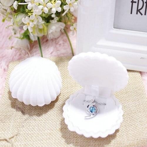 Shell Shape Velvet Jewelry Organizer Box Storage Box for Necklace Ring Earring for Engagement Birthday Wedding Party