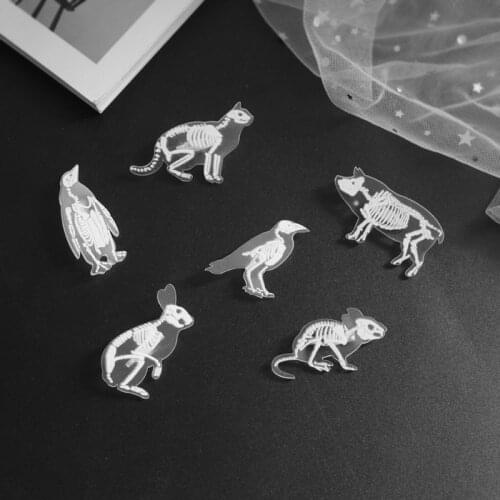 White Transparent Rabbit Cat Skeleton Pins Brooches Resin Acylic Pins Pig Animals Skeleton Pin Punk brooch Badges For Backpack