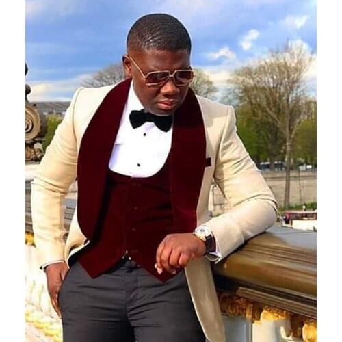 3 Piece Casual Men Suits Beige Jacket Burgundy Velvet Waistcoat with Black Pants Wedding Groom Tuxedo Male Fashion Costume 2021