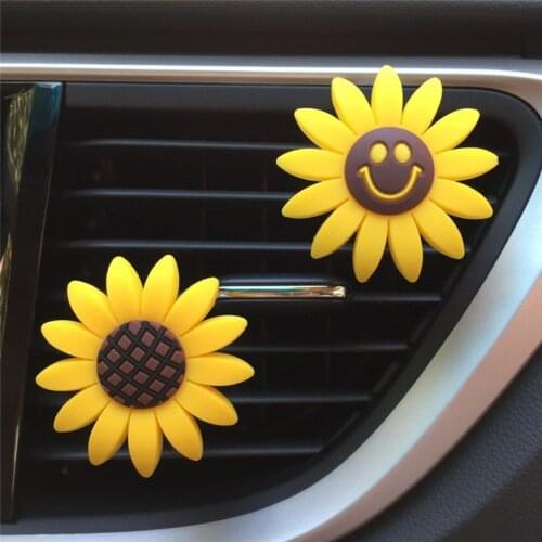 Cute Sunflower Smiling Face Car Air Fragrance 1 Piece Car Decoration Air Outlet Fragrance Perfume Clip-On Fragrance Diffuser