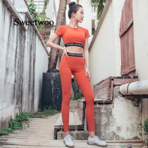 Seamless Workout Yoga Set Female Sport Gym Wear Running Clothes Women Tracksuit Sportswear Fitness Short Sleeve+Leggings Suit