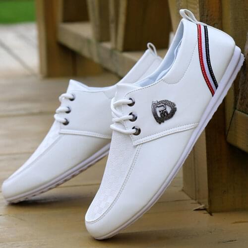 Men flat Shoes 2020 New Breathable Men Shoes Genuine Leather Men Loafers Moccasins Slip On Driving Shoes Male Soft-soled Shoes