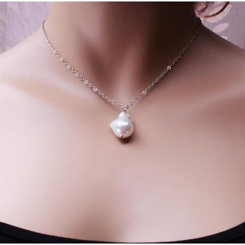 Fashion Vintage Baroque Irregular Pearl Lock Chains Necklace 2020 Geometric Aangel Pendant Love Necklaces for Women Punk Jewelry