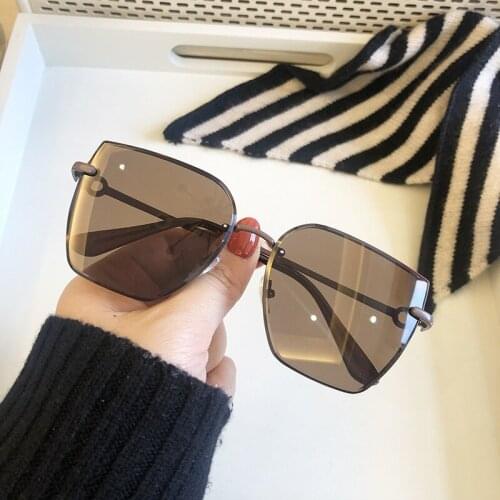 RAISEEN Women's Sunglasses Vintage