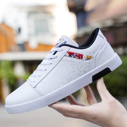 High Quality Brand Men Sneakers Casual Hot Sale Spring Casual Sneakers Men Breathable Black White Sports Shoes Men Fashion