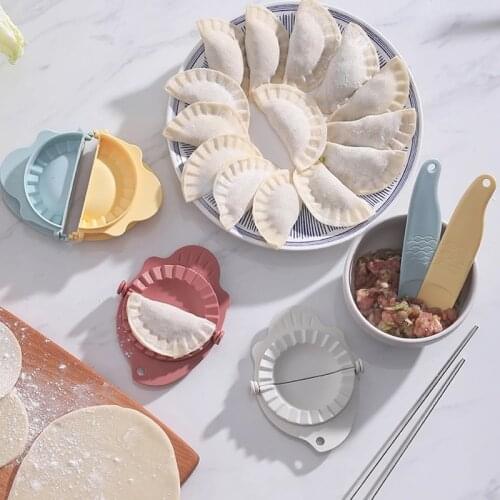 Dumpling Maker Tool Molds Chinese Food Jiaozi Maker Dough Press Dumpling Pie Ravioli Hand Spoon Mould Kitchen Creative DIY Tools