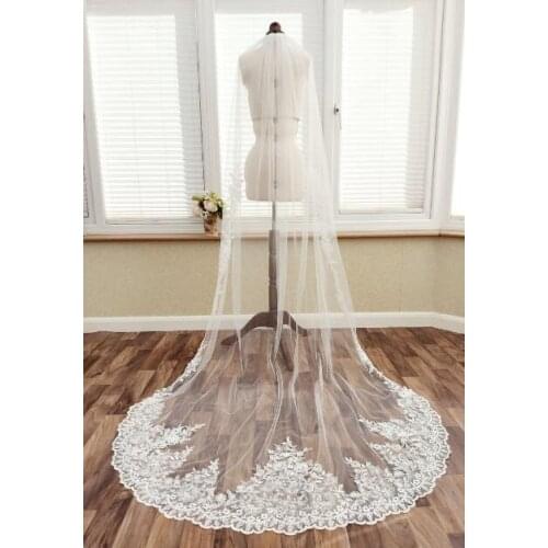 Bridal Lace Veil, 1 Tier Bespoke Veil, Corded Lace trim and motif, Wedding Veil, Cathedral veil