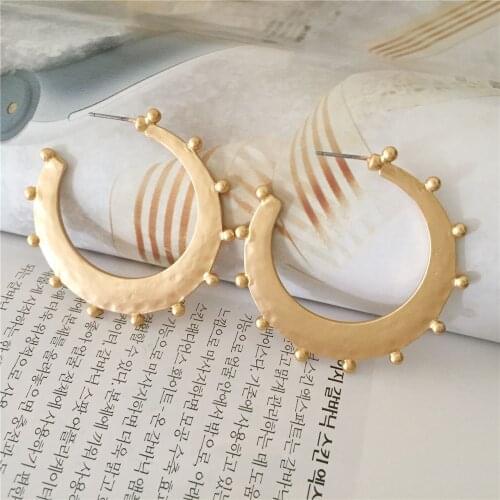 Bohemia Worn Gold Color Plating Circle Hoop Earrings For Women Vintage Casual Unique Gorgeous Sculpture Jewelry Accessory