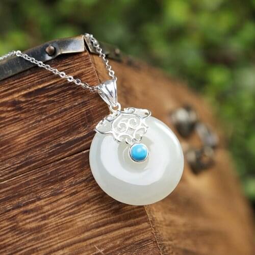 Natural temperament of hetian jade white jade peace buckle meditate on the female high-grade pendant hanging pendant