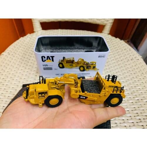 Caterpillar Cat 657G Wheel Tractor Scraper 1/125 Scale Metal Model By DieCast Masters DM85542 New in Box