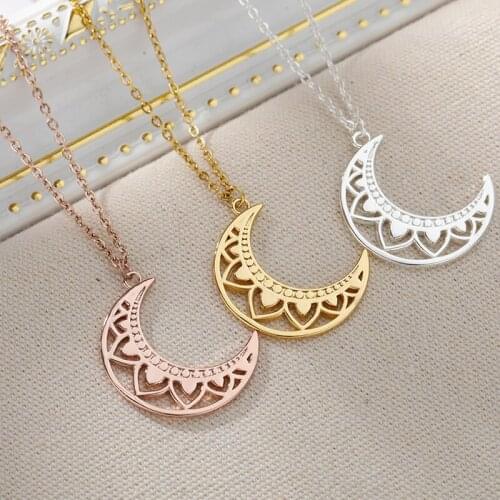 European Modern Female Moon Necklace With Lotus Flower Gold Stainless Steel Couple Necklace For Women Choker Aesthetic Jewelry