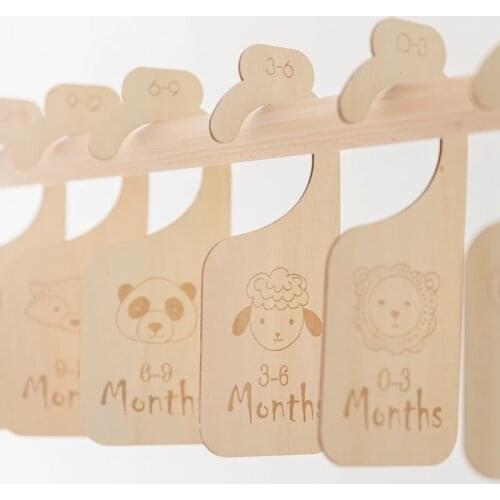 11pcs Wooden Baby Milestone Cards 24 Months Baby Closet Dividers Memorial Monthly Newborn Photo Accessories Newborn Baby Gift