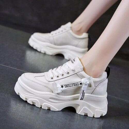 Height Increasing Women Sneakers Thick Some Women Platform Walking shoes Soft Comfortable Outdoor Running Shoes Street Girl Shoe