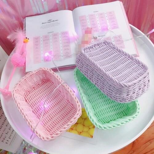 Creative Hand-woven Straw Storage Basket Desktop Pink Heart-shaped Square Fruit Candy Rattan Baskets Cute Food Sundry Container