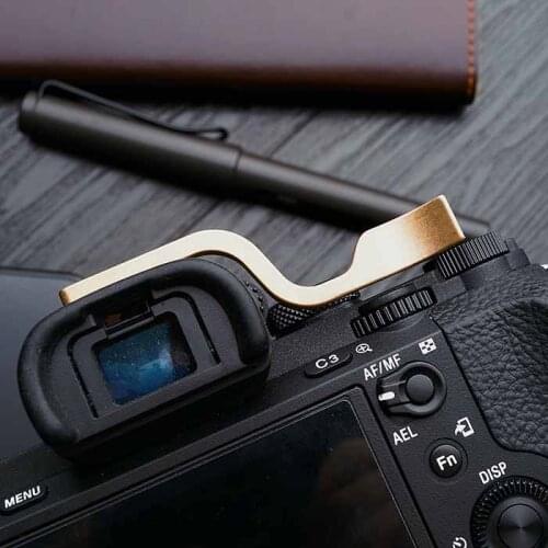 Brass Thumb Rest Thumb Grip Hot Shoe Cover For Sony a9 A7m3 A7RIII ILCE-7RM3 A7R MKIII Sony A7RII A7II A7M2 Alpha7R II