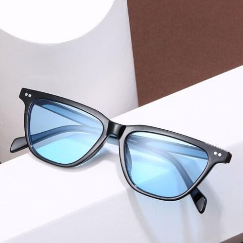 Fashion Plastic Square Sunglasses Women Brand Designer Retro Vintage Men Sunglass Gradient Pink Sun Glasses UV400 Gafas De Sol