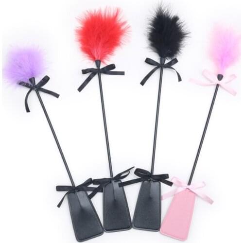 1PC Flirting Feather Black Feather Flirting Beat Spanking Whip Sex Toys Flirt Soft Flogger for Couple Adult Game Sex Products