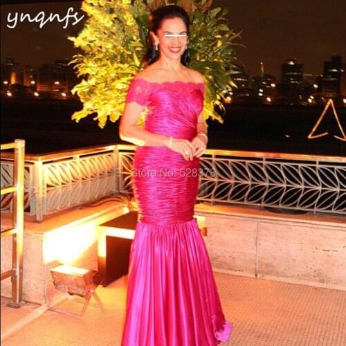 YNQNFS Fuchsia Gown Formal Dress Women Elegant Pleated Silk-like Satin Off Shoulder Sheath Mother of the Bride Dresses MD322