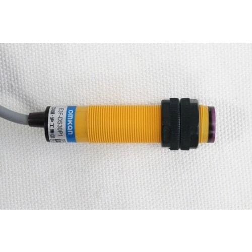 Diffuse photoelectric switch sensor E3F-DS30P1 DC diameter 18mm distance 10-30cm PNP NO diffuse reflection Transducer