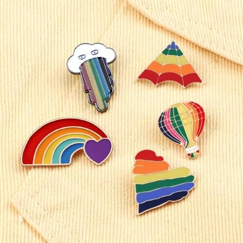 New Style Rainbow Series Enamel Pins Heart Shape Hot Air Balloon Brooch LGBT Demin Coat Lapel Pins Badges Jewelry Gift for Lover