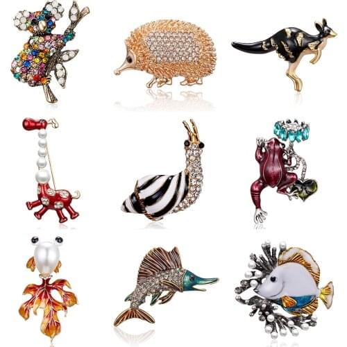 Classic Alloy Enamel Snails Kangaroo Brooch Pins Metal Scarf Animal Pins Christmas Gift Banquet Weddings Accessories For Women