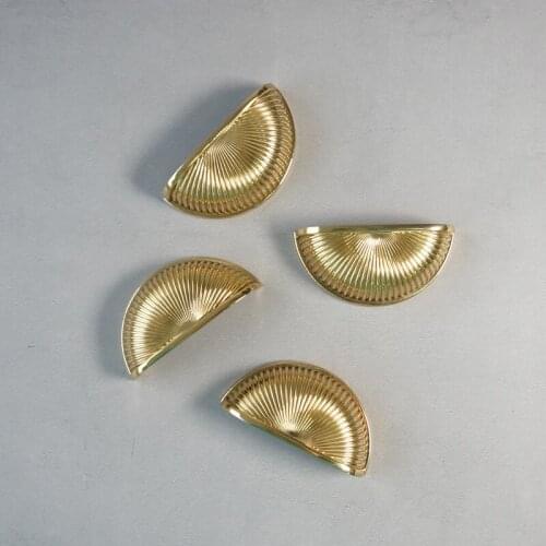 New American European Style Retro Texture Shell Shaped Brass Handle Gold Closet Wine Cabinet Handles Luxuriously Furniture Pulls