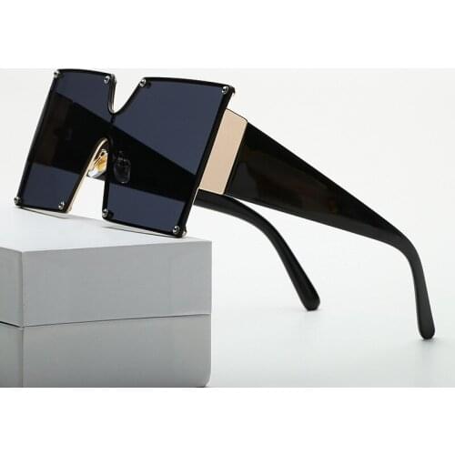 Women and Man Big Frame Modern Fashion Glasses TAC Polarized Sunglasses Classic Driving Glasses Rectangular Vintage Eyewear