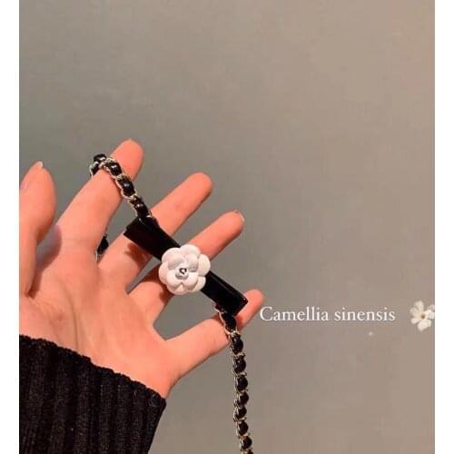 Vintage French Design Gentle And Sweet Bow Flower Clavicle Chain Niche High-end Design And Temperament Necklace Accessories