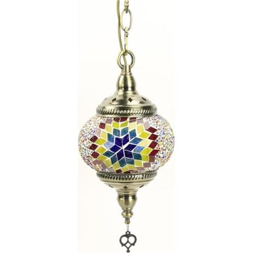 Characteristics restaurant, coffee shop, bar, Internet cafe, clothing shop decorated with hand colored glass chandelier