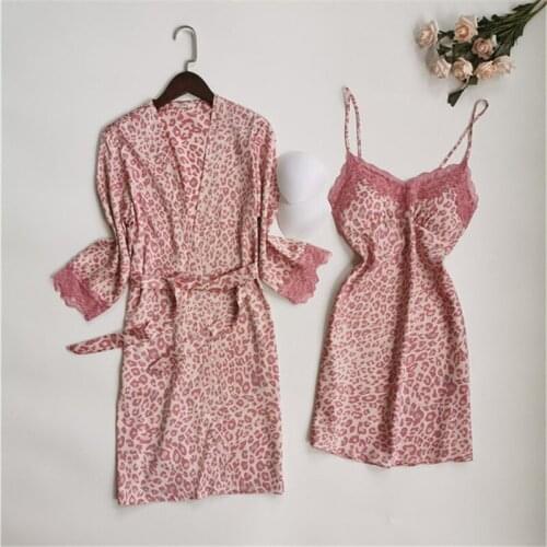 Explosion models nightgown leopard pattern sexy lace pajamas suit spring autumn pijamas female seduced home service chest pad