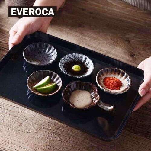 Ceramic Dish Trumpet 3 Inch Japanese Style Chrysanthemum Shape Sauce Dish Snack Soy Sauce Seasoning Small Bowl Kitchen Supplies