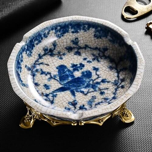 Carved Base Cigar Ashtray Windproof Cigar Ashtray European Style Bronze Ceramic Ice Cracked Cigarette Ashtray Luxury Ash Tray