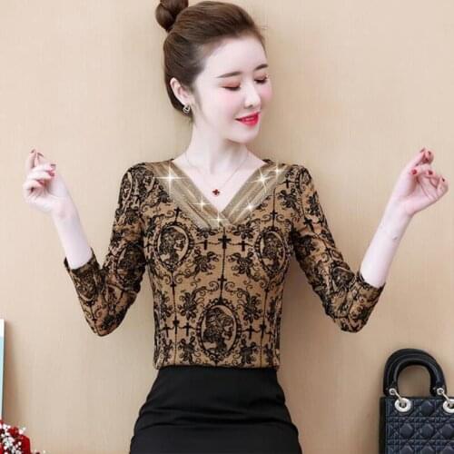 WomenS Spring Autumn Style Blouses Shirts WomenS Embroidery V-Neck Printed Long Sleeve Korean Lace Patchwork Tops SP684