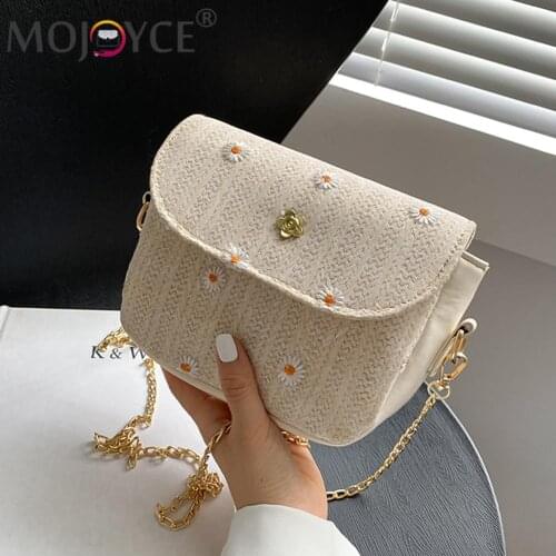 2021 Retro Women Daisy Flower Woven Messenger Bag Ladies Beach Chain Small Handbags Shoulder Bags Casual Handbags
