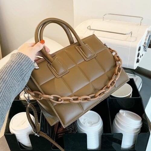 Autumn and winter retro chain handbag 2021 new fashion high quality PU soft leather womens designer shoulder messenger bag
