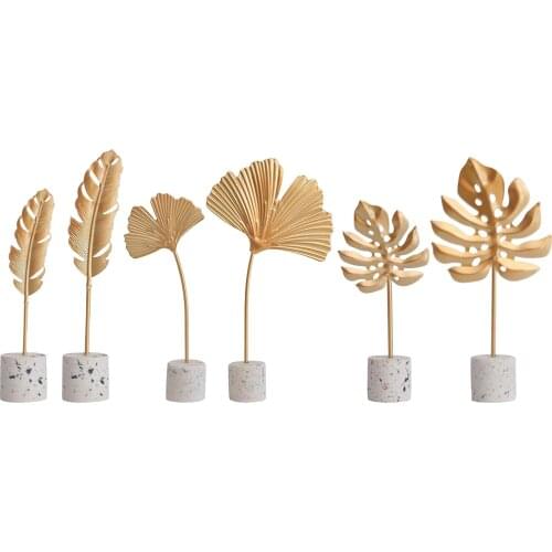 Resin Feather Sculpture, Resin Leaf Statue Ornament Collectible Figurines Home Office Bookshelf Desktop Decor Decorations