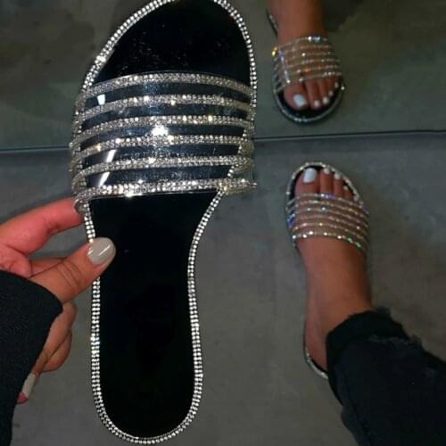 2020 Banquet Bling Bling Flat Casual Slippers Outdoor Wild Sandals Home Durable Beach Flip Flop Sliver Cross Rhinestone Slides