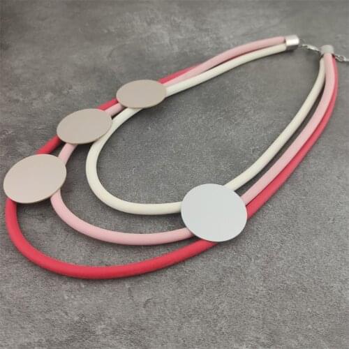 Punk Style Multi Row Red Rubber & Rounds Matt Silver Metal Necklace Light Jewelry All-match Summer Beach Fashion Jewelry