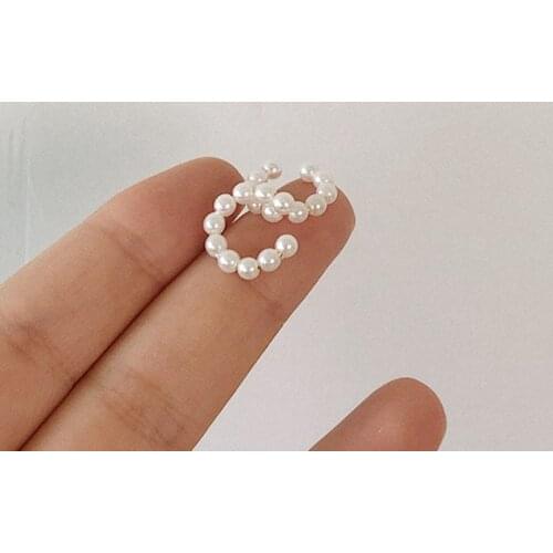 Elegant Simple Circle Pearl Ear Cuff Fake Piercing Clip on Earrings for Women Egirl Fashion Pearls Earcuff Earrings Jewelry