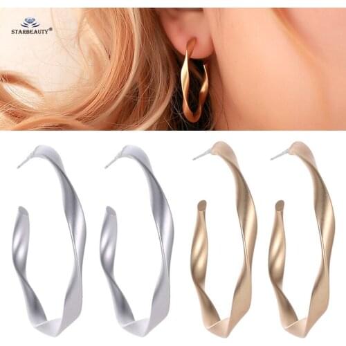 Starbeauty 2pcs/lot Creative Twisted Big Hoop Earrings for Women Ladies Golden Ear Piercing Helix Piercing Korean Earrings Hoops
