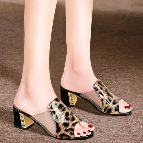 2021 Summer New Style Outer Wear Womens Shoes Lightweight Sandals And Slippers Thick Heels Wear-Resistant High Heels Women