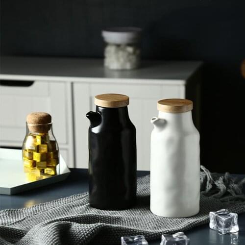 Creative Ceramic Oil Bottle Sauce Pot Vinegar Oil Olive Dispenser Cooking Seasoning Bottles for Oil Pot Kitchen Accessories