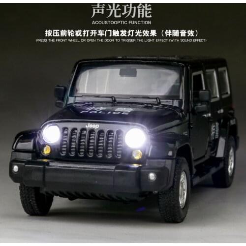 1:32 high simulation jeep wrangler off-road childrens alloy SWAT police car with sound and light to open the door for gifts
