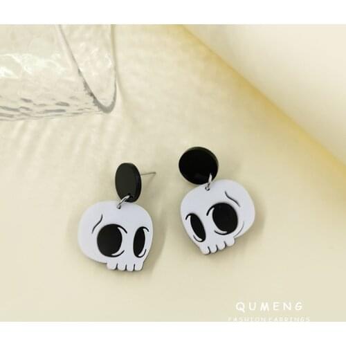 Wholesale Designer Inspired Ghost Head Acrylic Earrings For Women Black White Skull Halloween Hip Hop Cute Party Jewelry Gifts