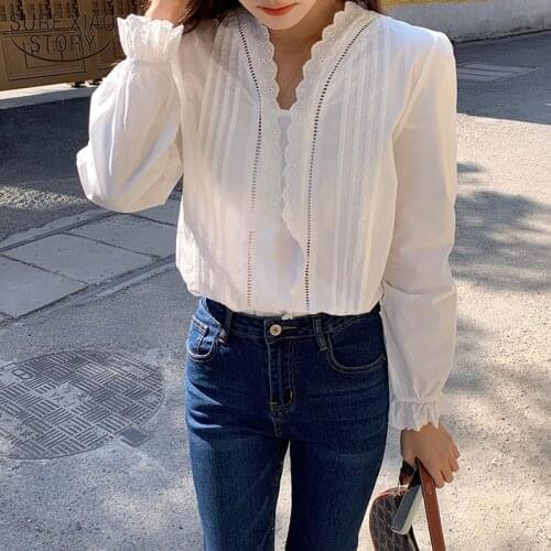 2021 Spring New Loose V-neck Womens Shirt Lace Pleated White Shirt Long Sleeve Ruffled Tops Female Cotton Blouse Women 13157